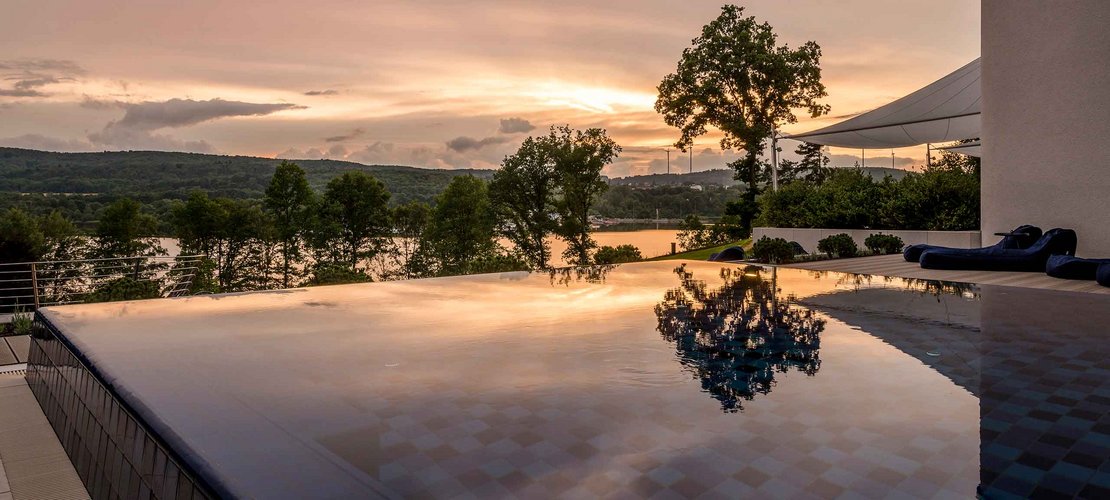 Stoneware tiles slabs swimming pool