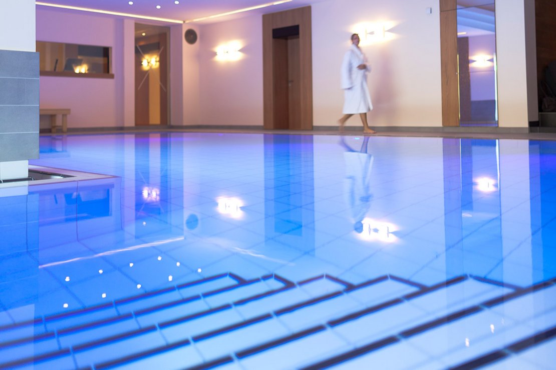 Hotel pool Seezeitlodge - Gail swimming pool ceramic tiles