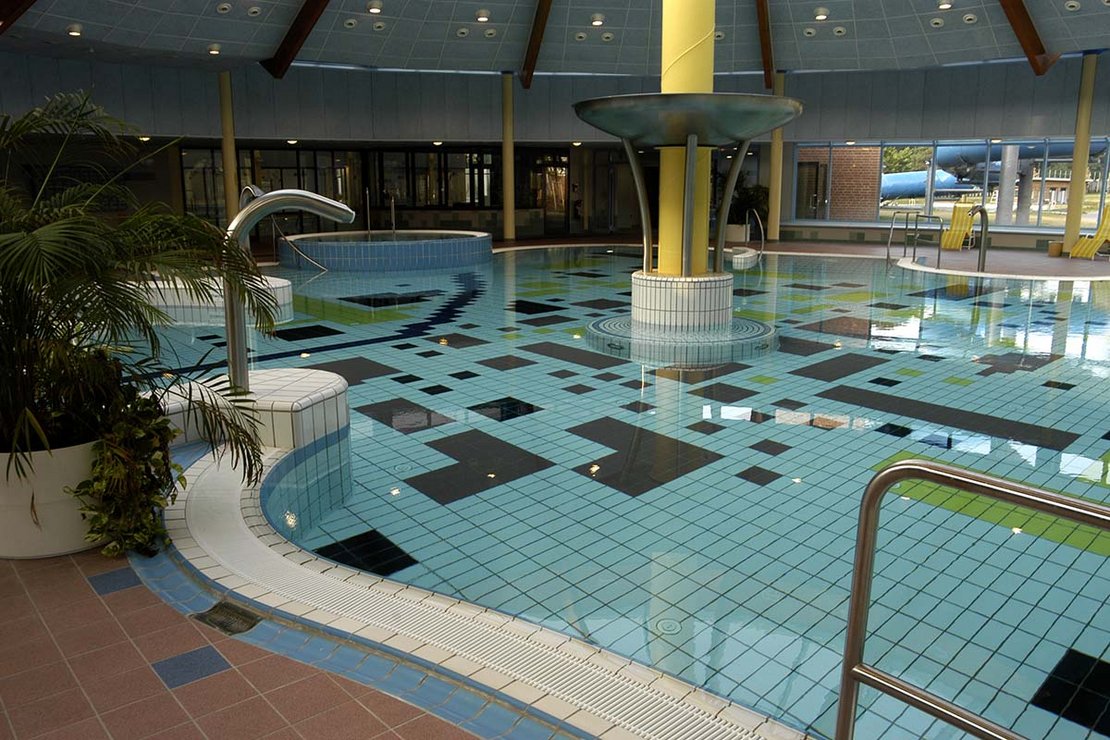 Gail Schwimmbad Keramik - Freizeitbad Aquamar