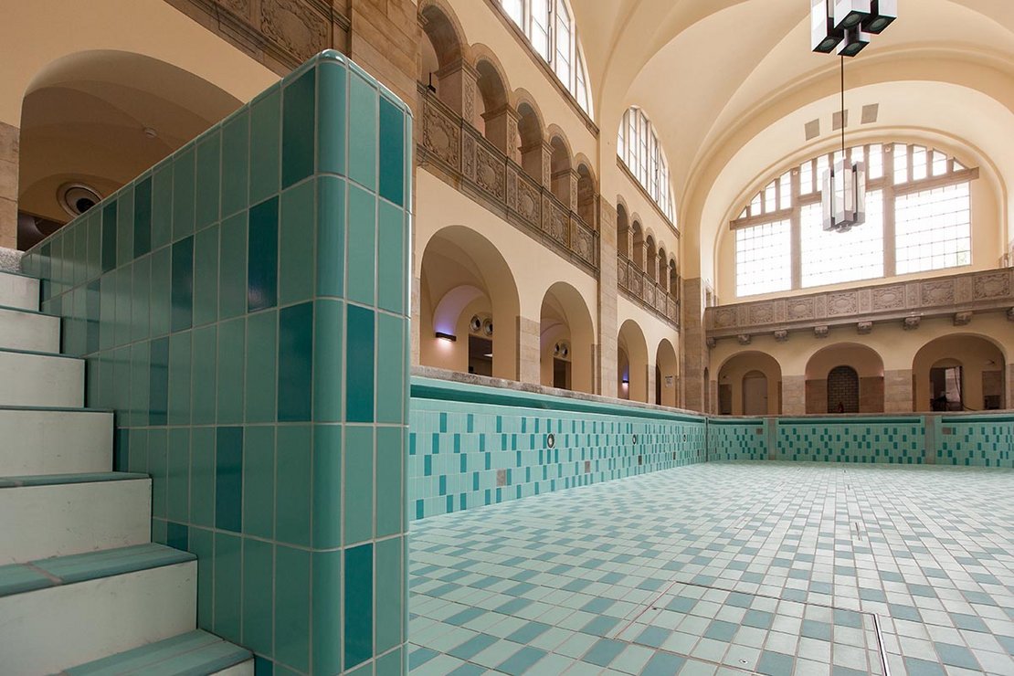 Gail swimming pool ceramics - listed Stadtbad Berlin